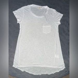 NWT White Flowy Shirt from Urban Outfitters Women’s XS